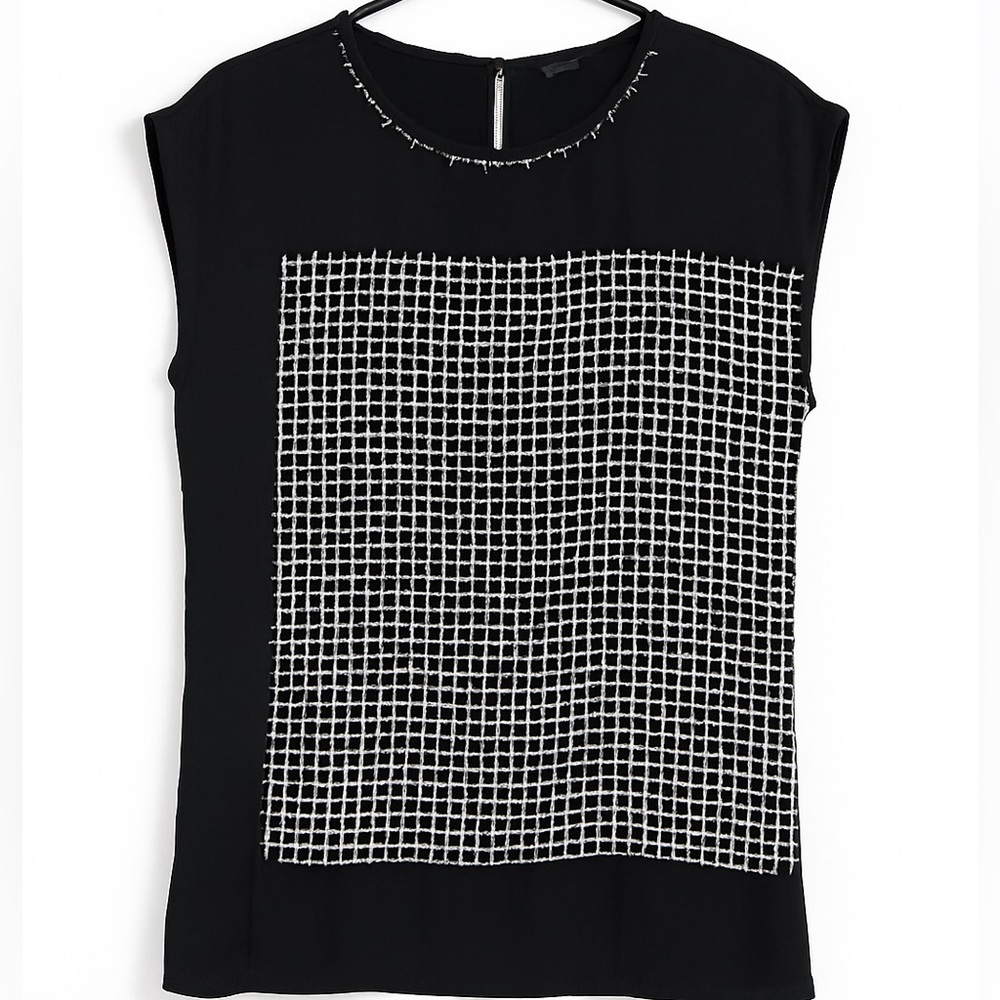NWOT Black and White Boxy Graphic Blouse